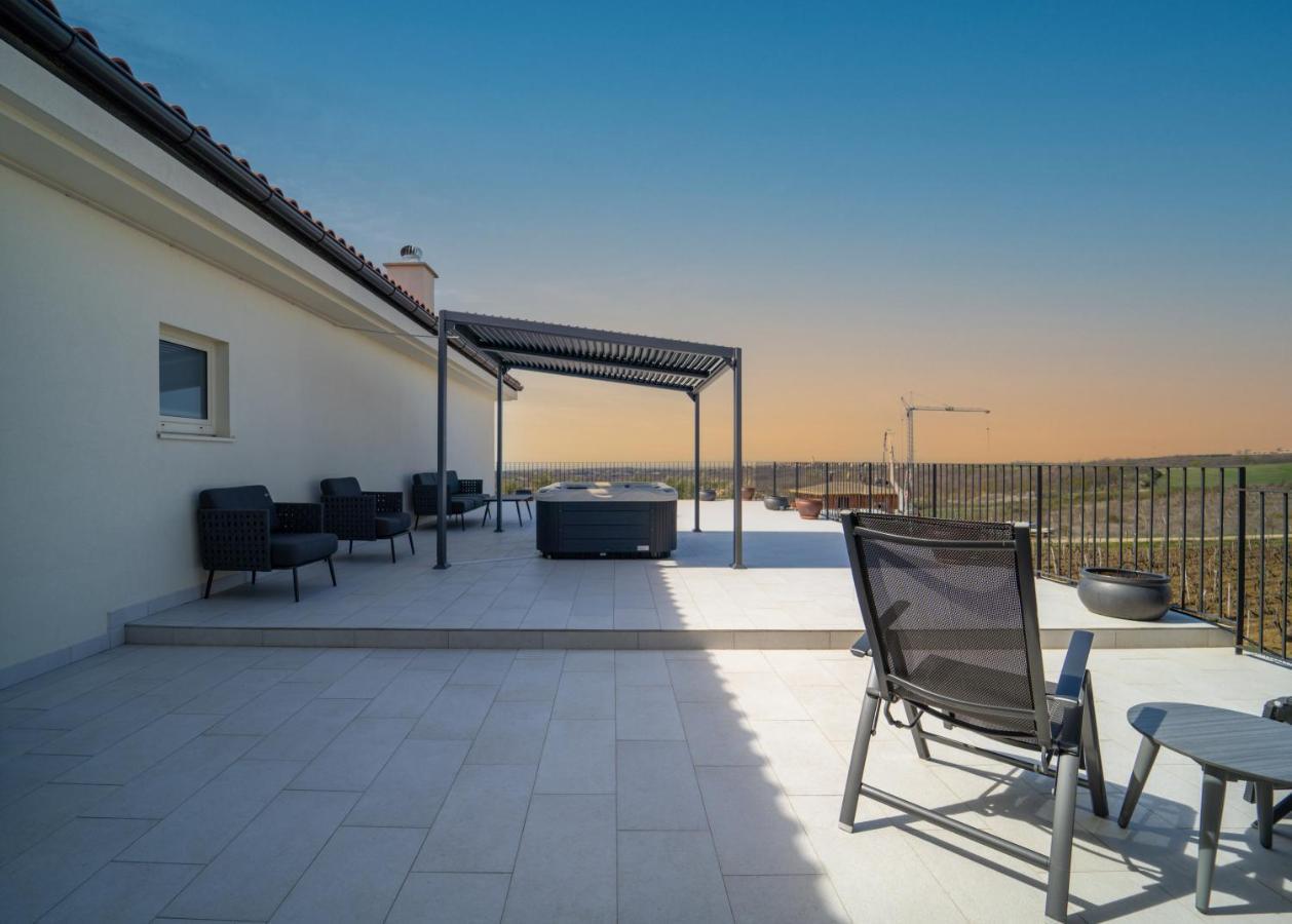 Wine Cattunar Hotel Brtonigla