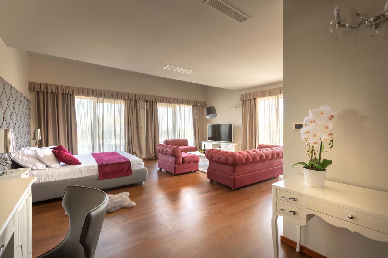 Wine Cattunar Hotel